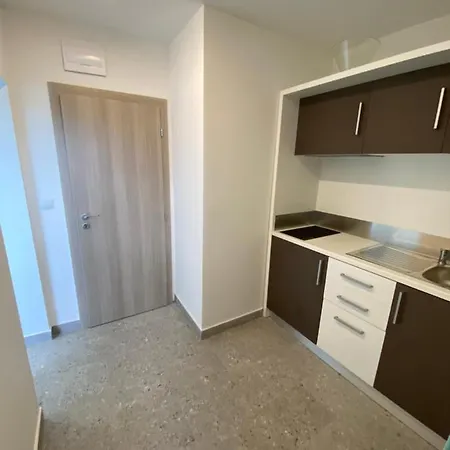 Apartmani Kumenat Biograd Na Moru Exterior photo