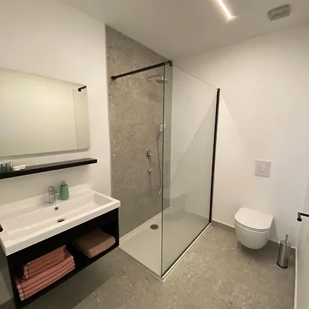 Apartmani Kumenat Biograd Na Moru Exterior photo