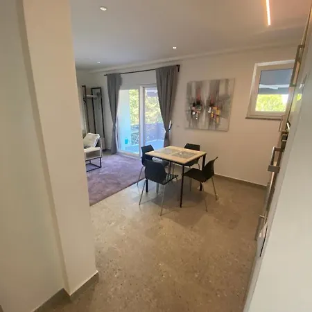 Apartmani Kumenat Biograd Na Moru Exterior photo