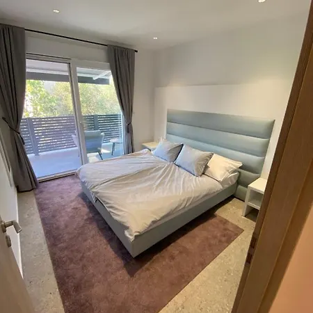 Apartmani Kumenat Biograd Na Moru Exterior photo