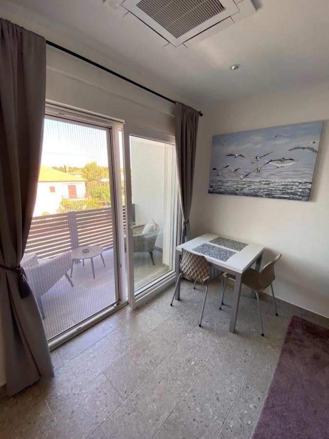 Kumenat Apartman Biograd Na Moru